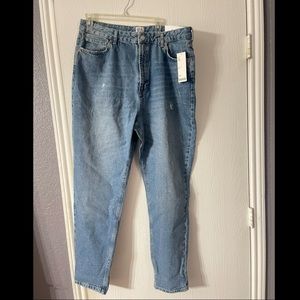 BDG Urban Outfitters High Rise Mom Jeans